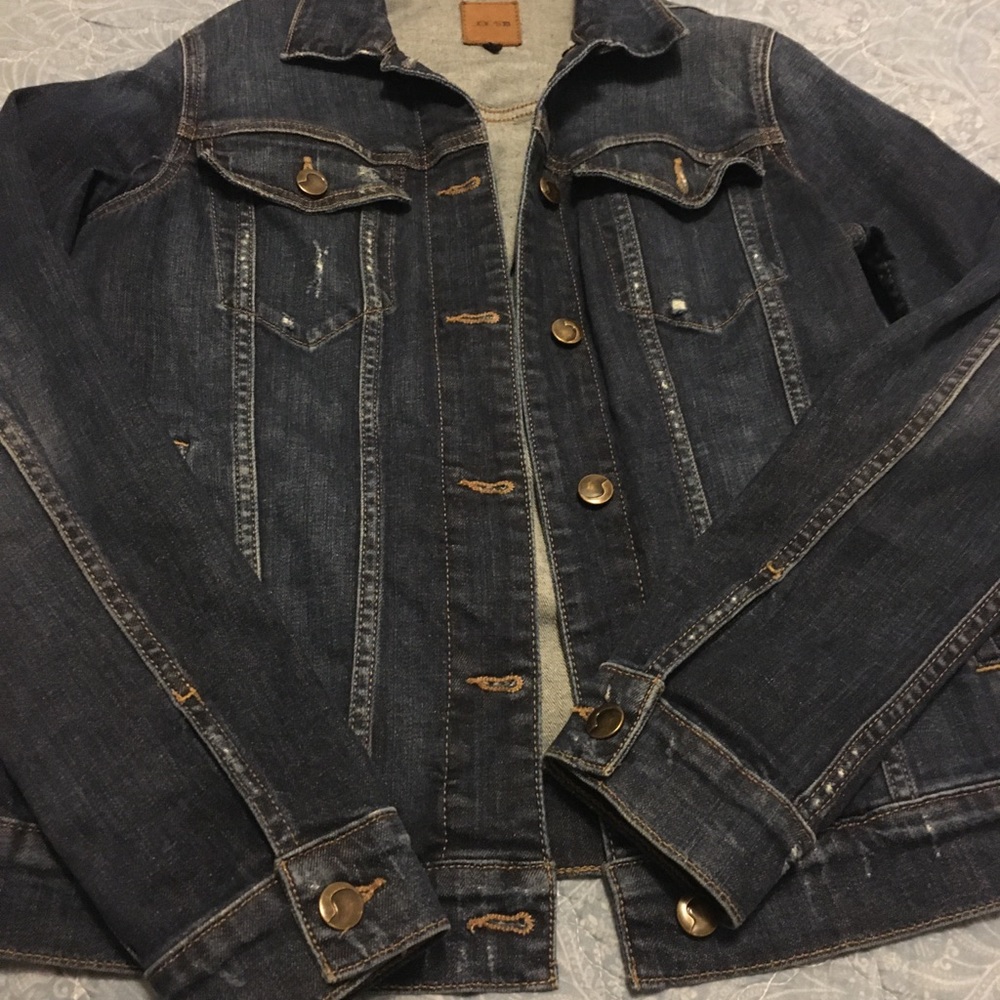 Stylish blue jean jacket